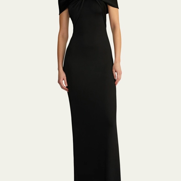 Olive Hooded Gown - Picture 5 of 6